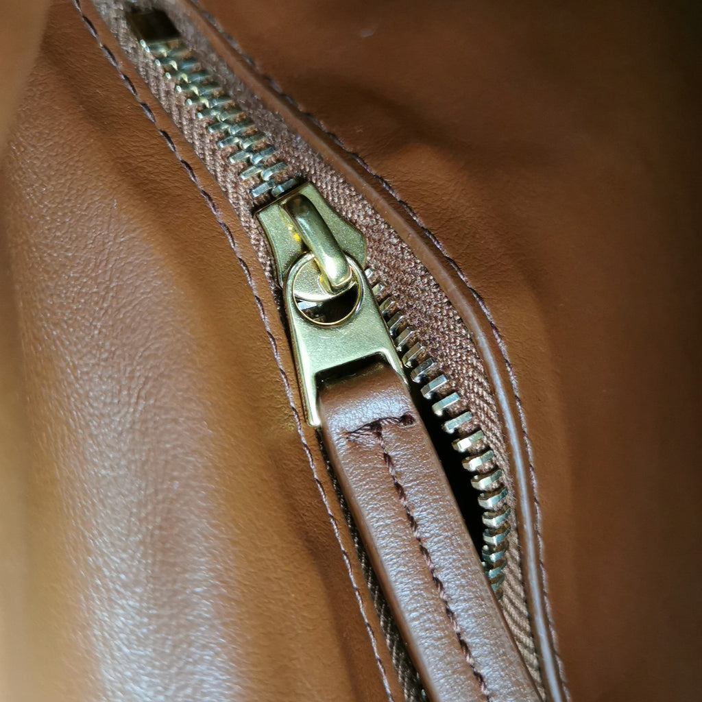 Bottega Veneta Hop Small Barolo