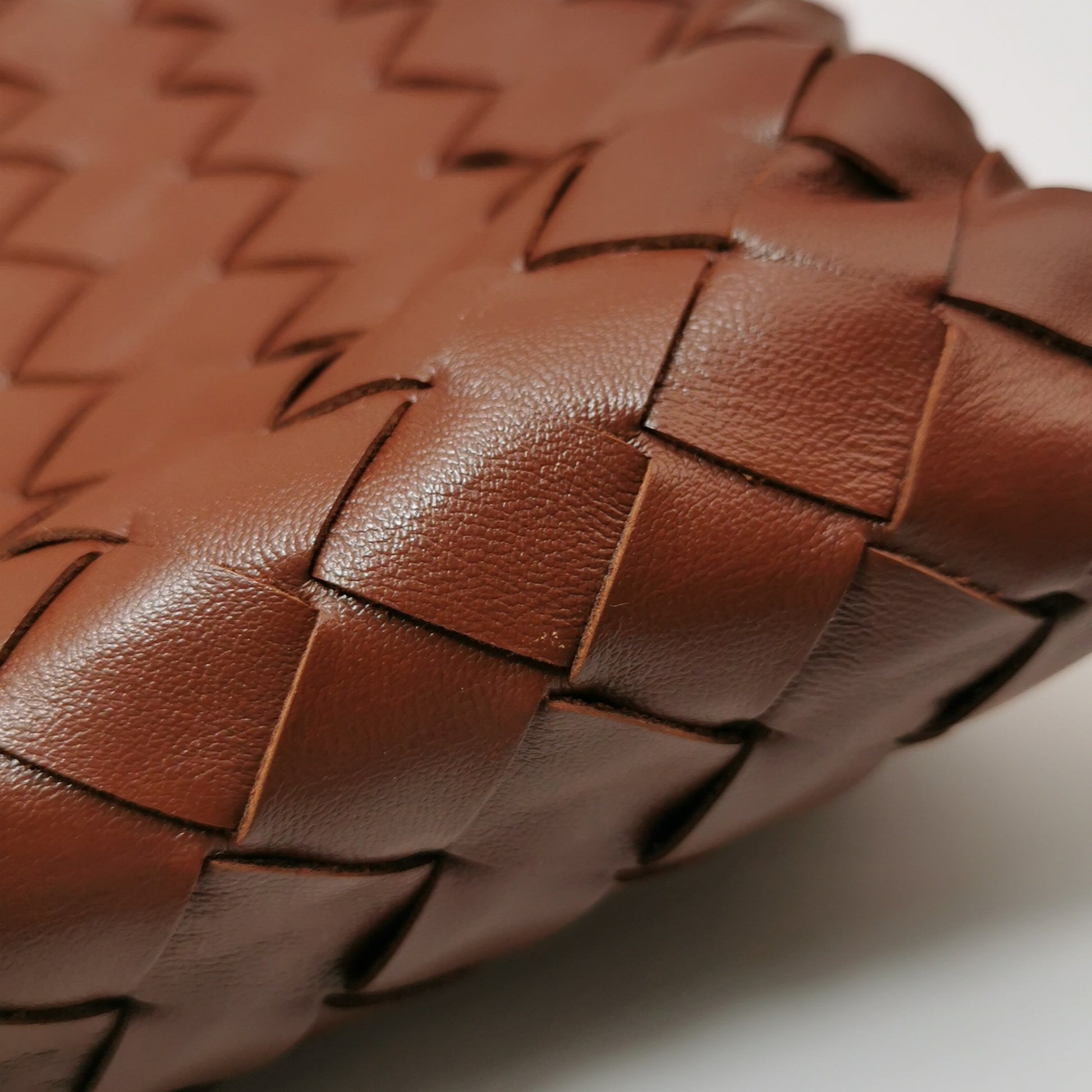 Bottega Veneta Hop Small Barolo