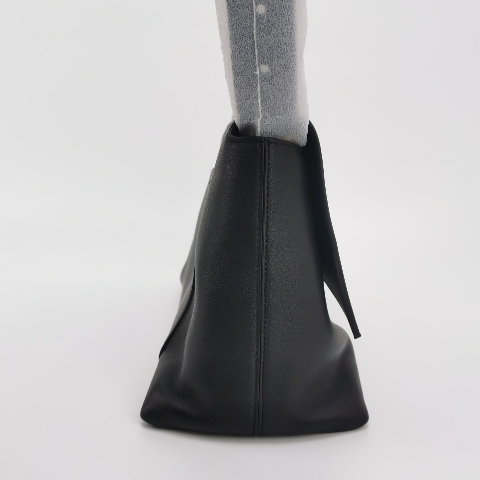 Balenciaga Downtown Medium