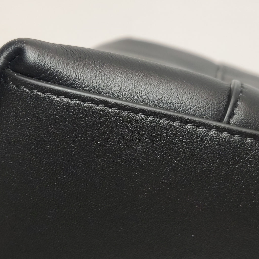 Balenciaga Downtown Medium