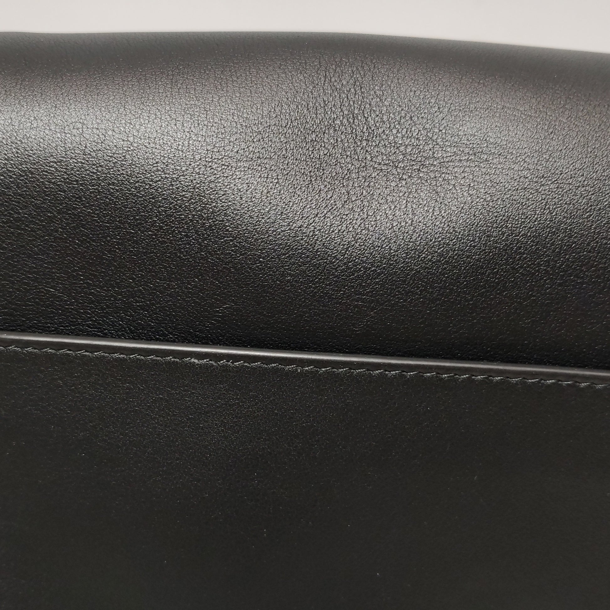 Balenciaga Downtown Medium