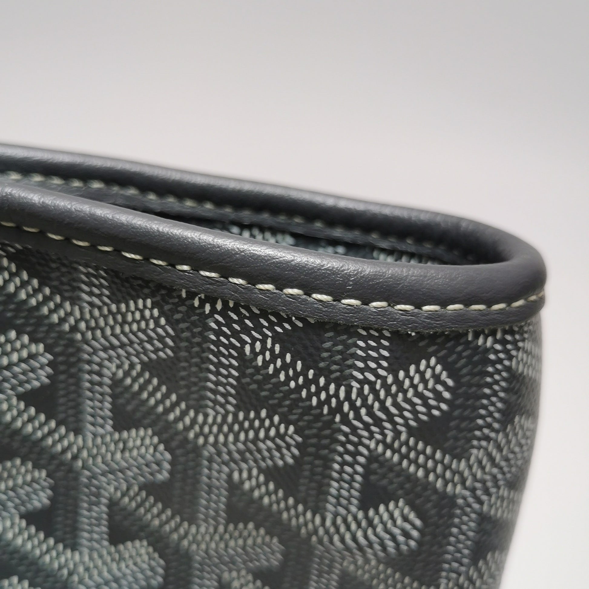 Goyard Artois PM Gray