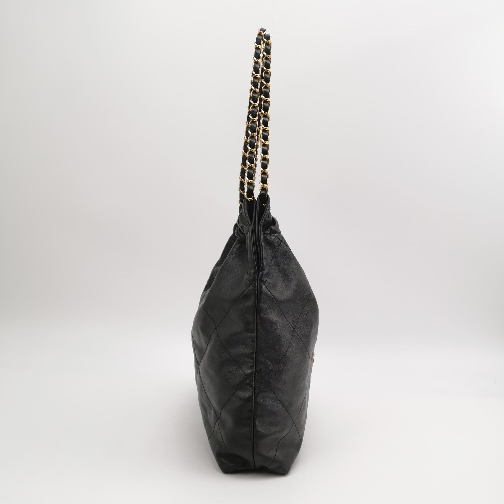 Chanel 22 Medium Calfskin