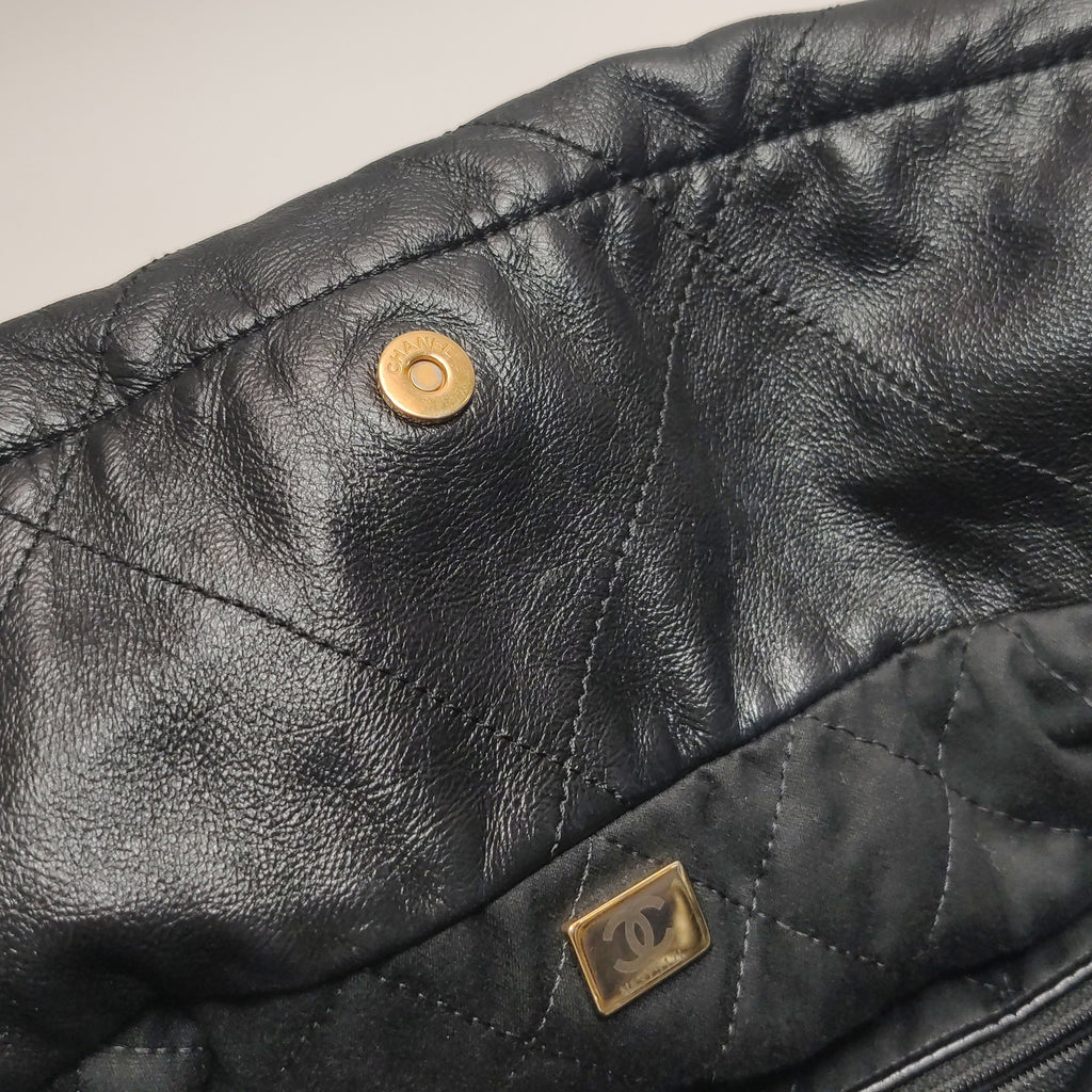 Chanel 22 Medium Calfskin