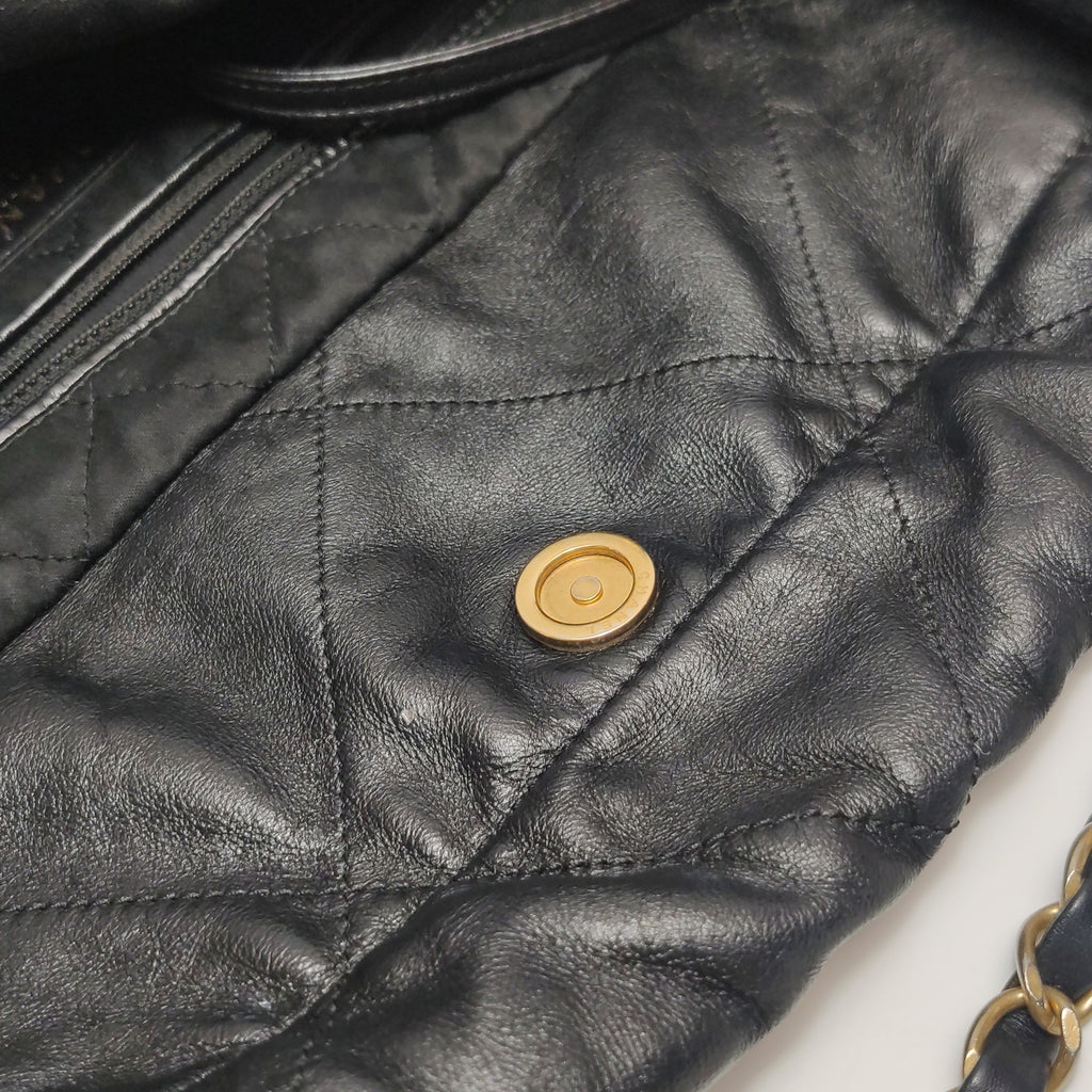 Chanel 22 Medium Calfskin
