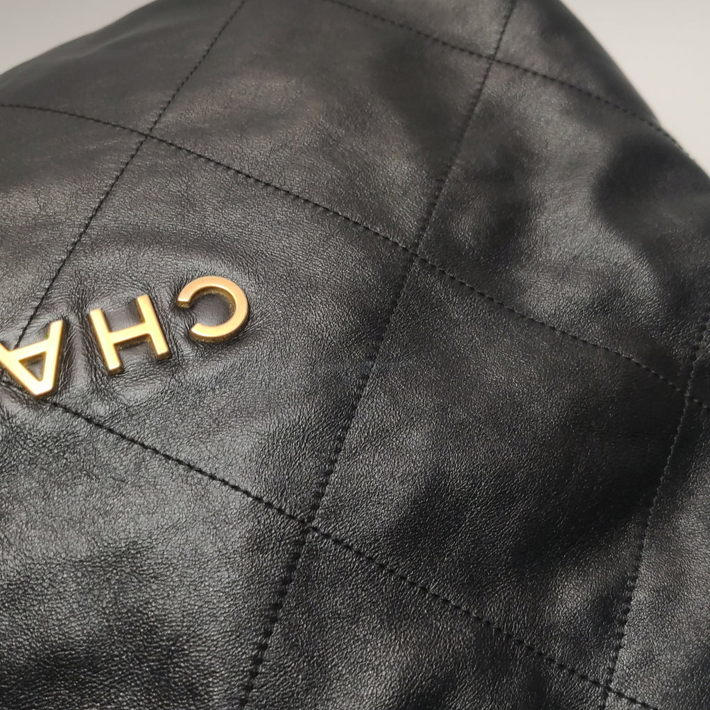 Chanel 22 Medium Calfskin