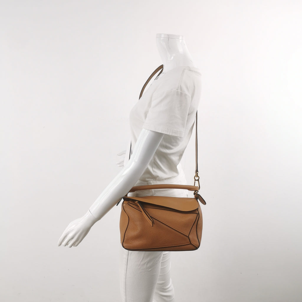 Loewe Puzzle Small Grained Caramel