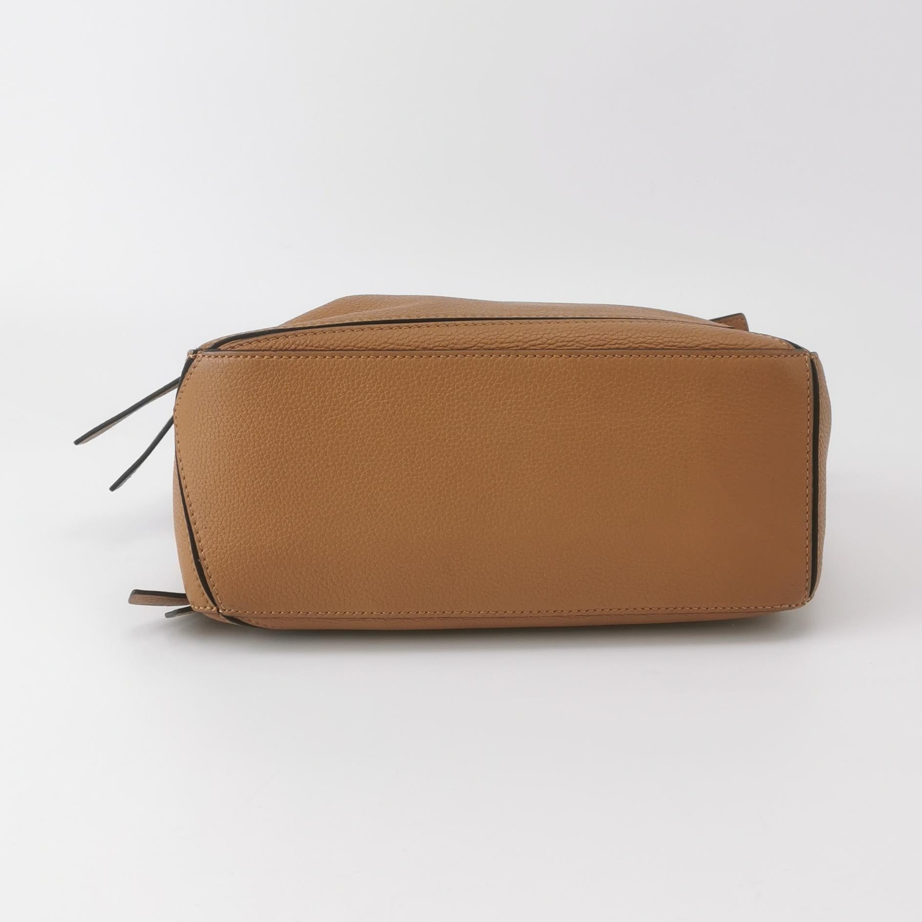 Loewe Puzzle Small Grained Caramel