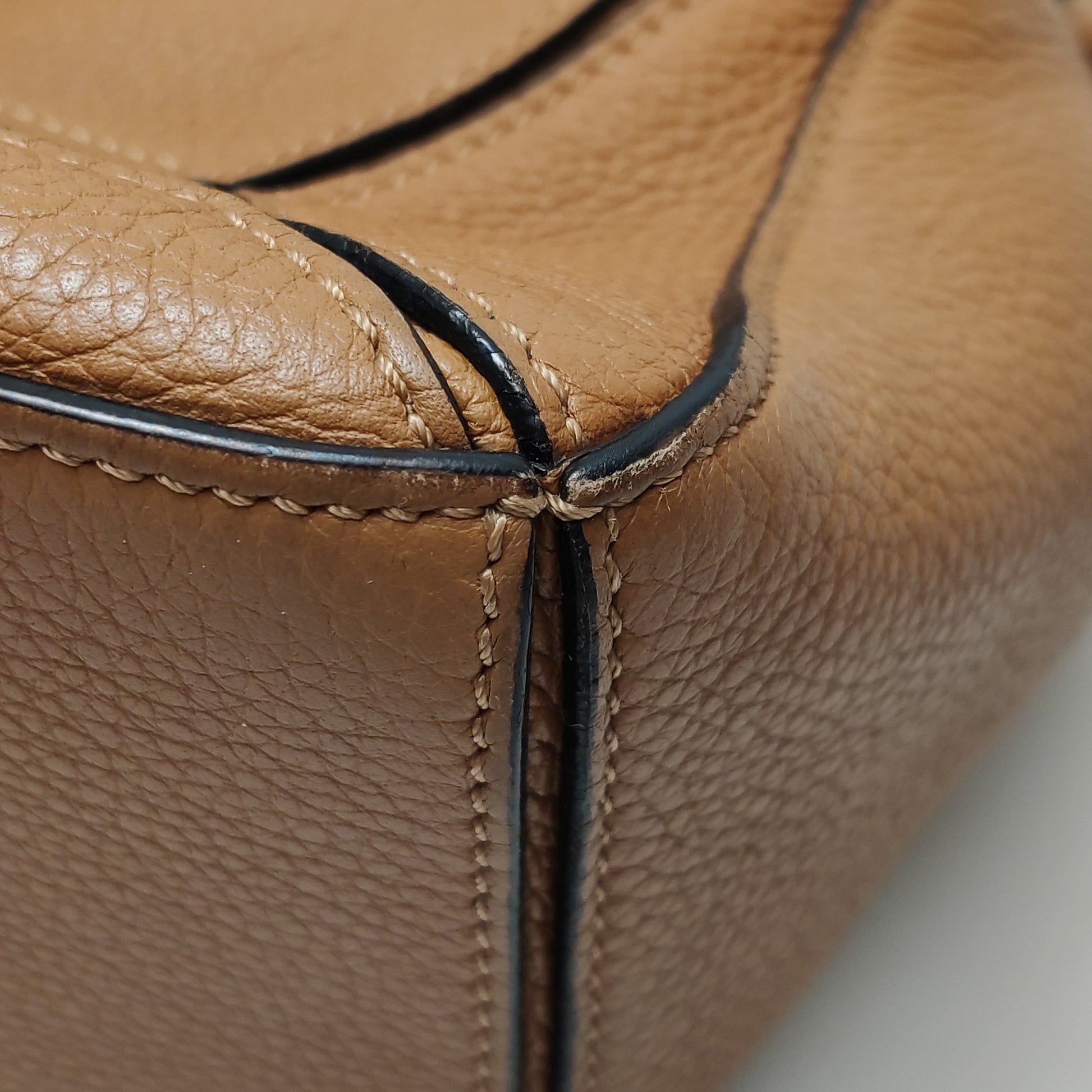 Loewe Puzzle Small Grained Caramel