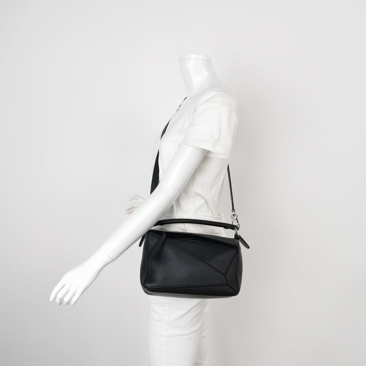 Loewe Puzzle Small Classic Calfskin Black SHW