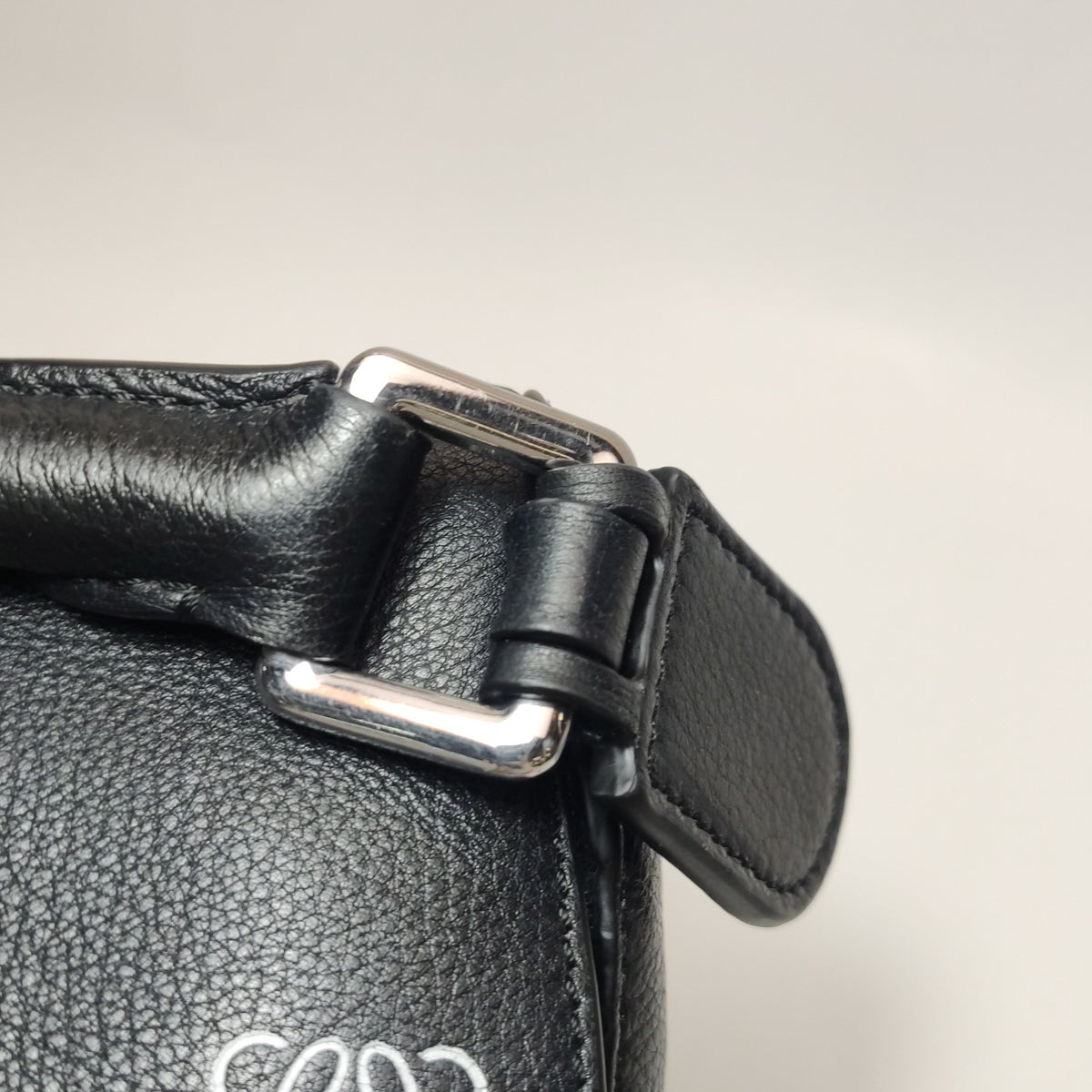 Loewe Puzzle Small Classic Calfskin Black SHW
