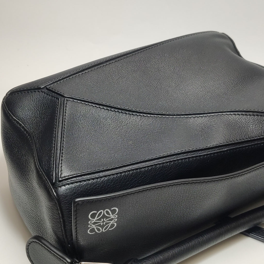 Loewe Puzzle Small Classic Calfskin Black SHW