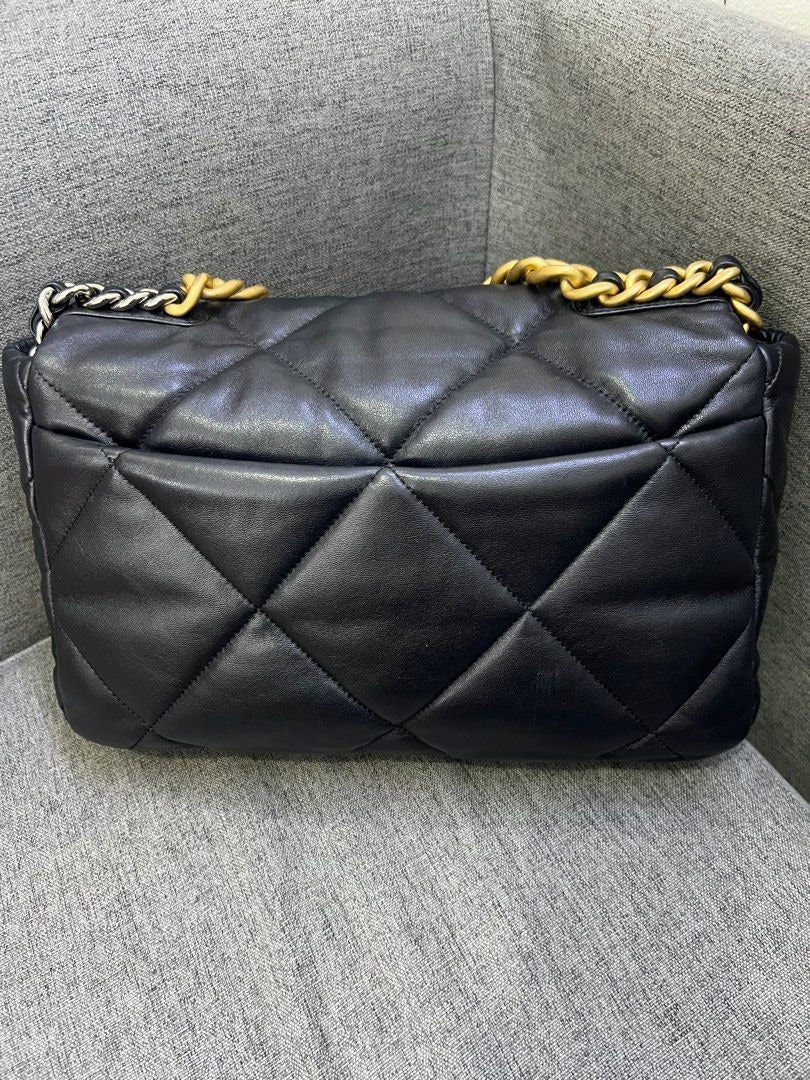 Chanel 19 Flap Medium
