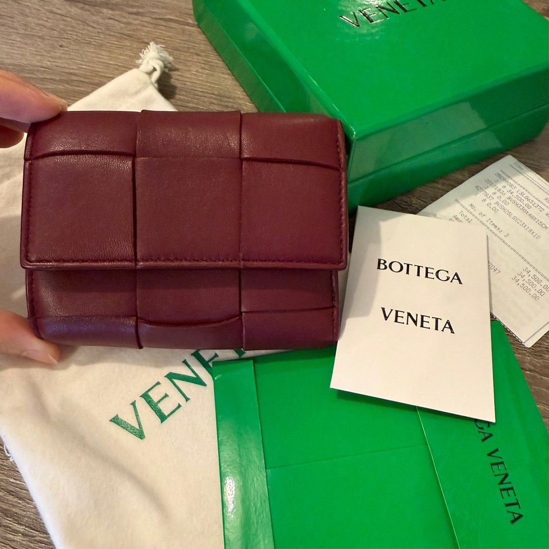 Bottega Veneta Cassette Trifold Zip Wallet – Freya Collective