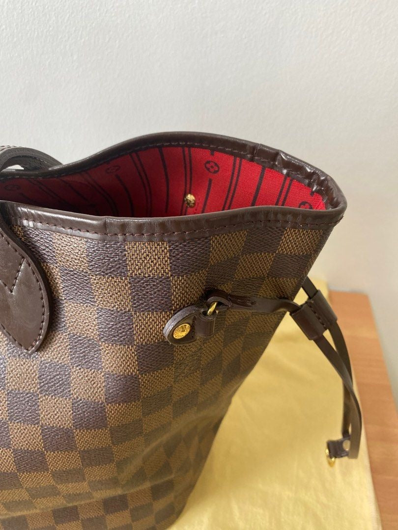 Louis Vuitton	Neverfull MM Damier Ebene