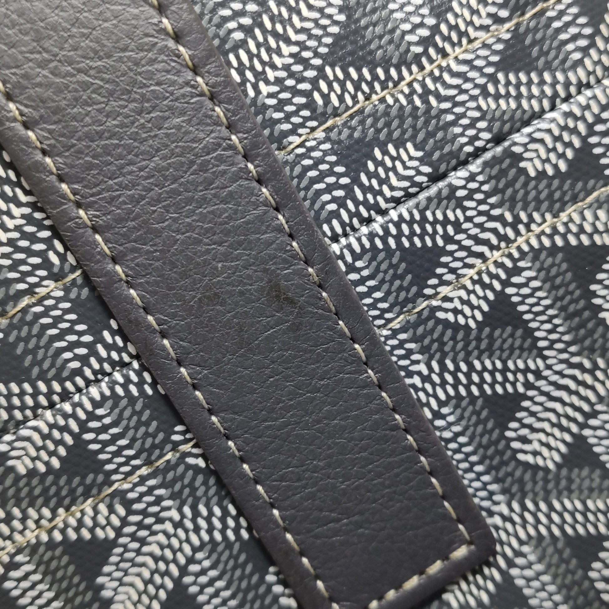Goyard Rouette Souple Gray