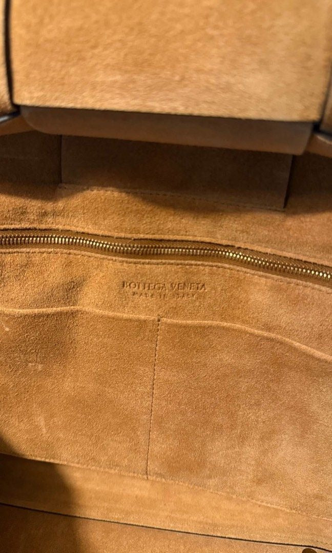 Bottega Veneta Arco Tote Medium