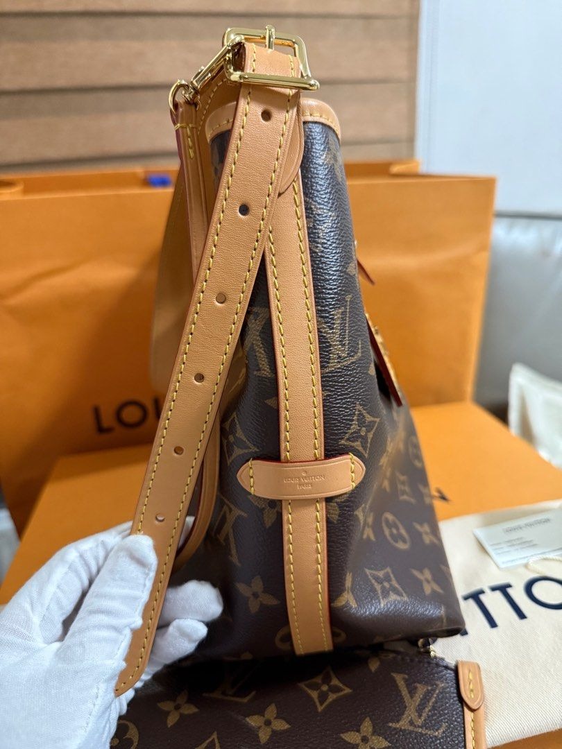 Louis Vuitton CarryAll PM Monogram