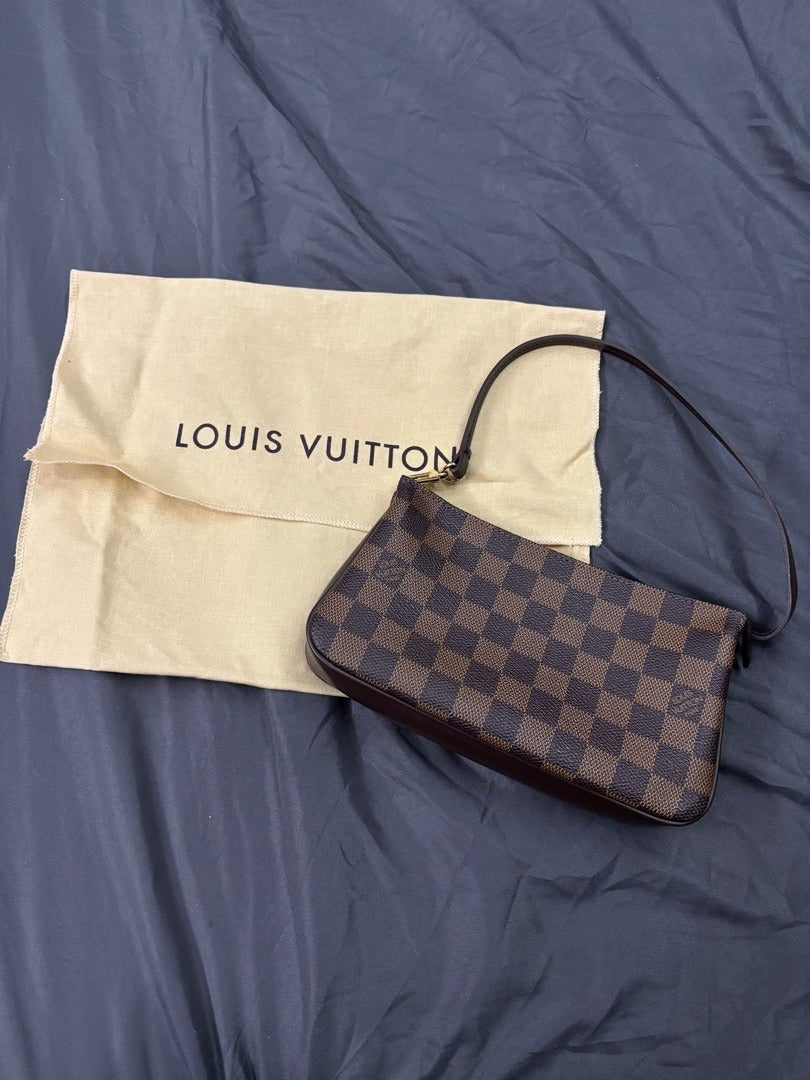 Louis Vuitton Navona Pochette Damier Ebene
