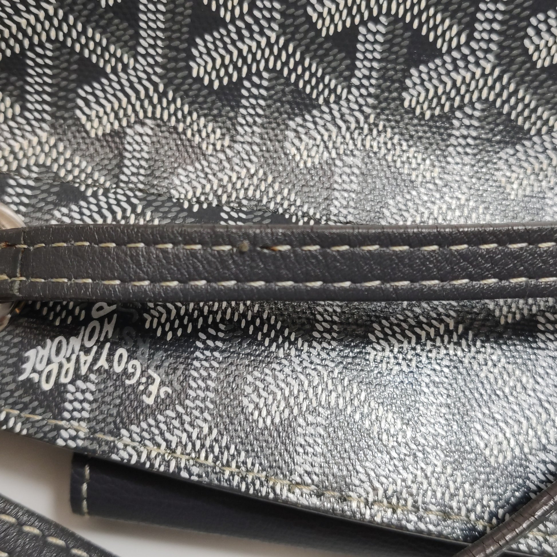 Goyard Rouette Souple Gray