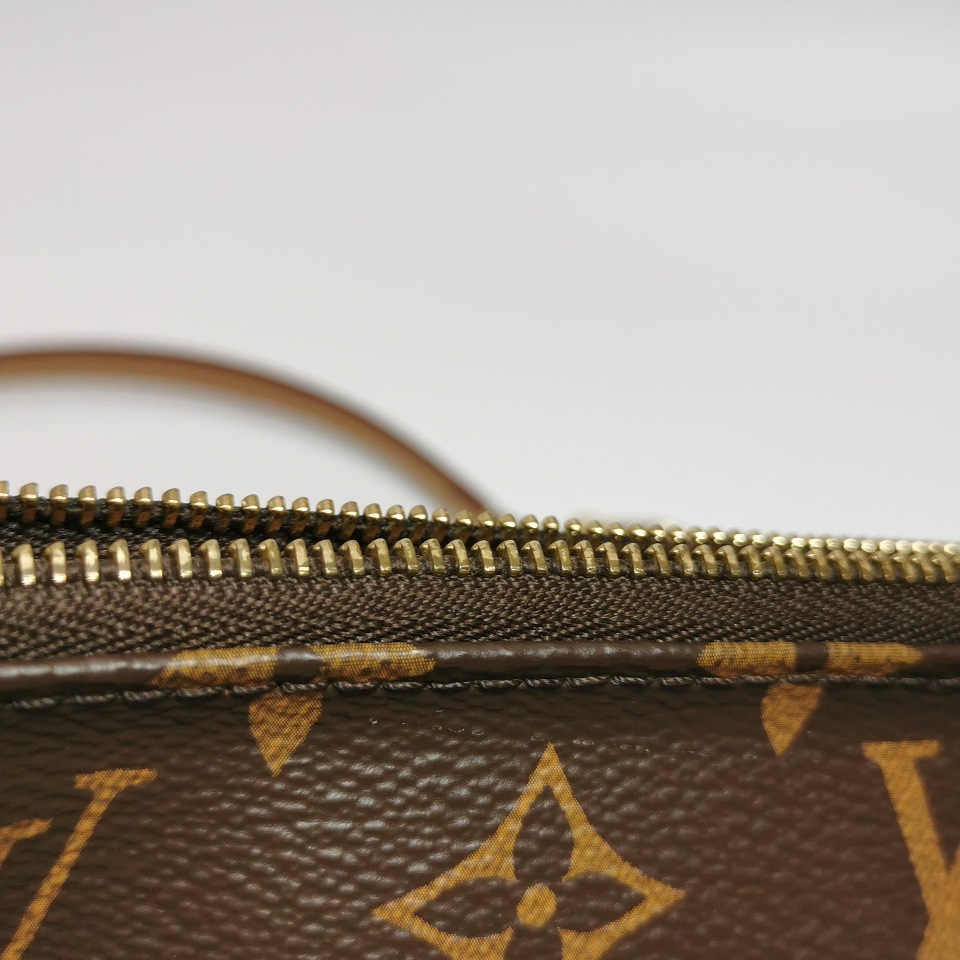 Louis Vuitton Pochette NM Monogram