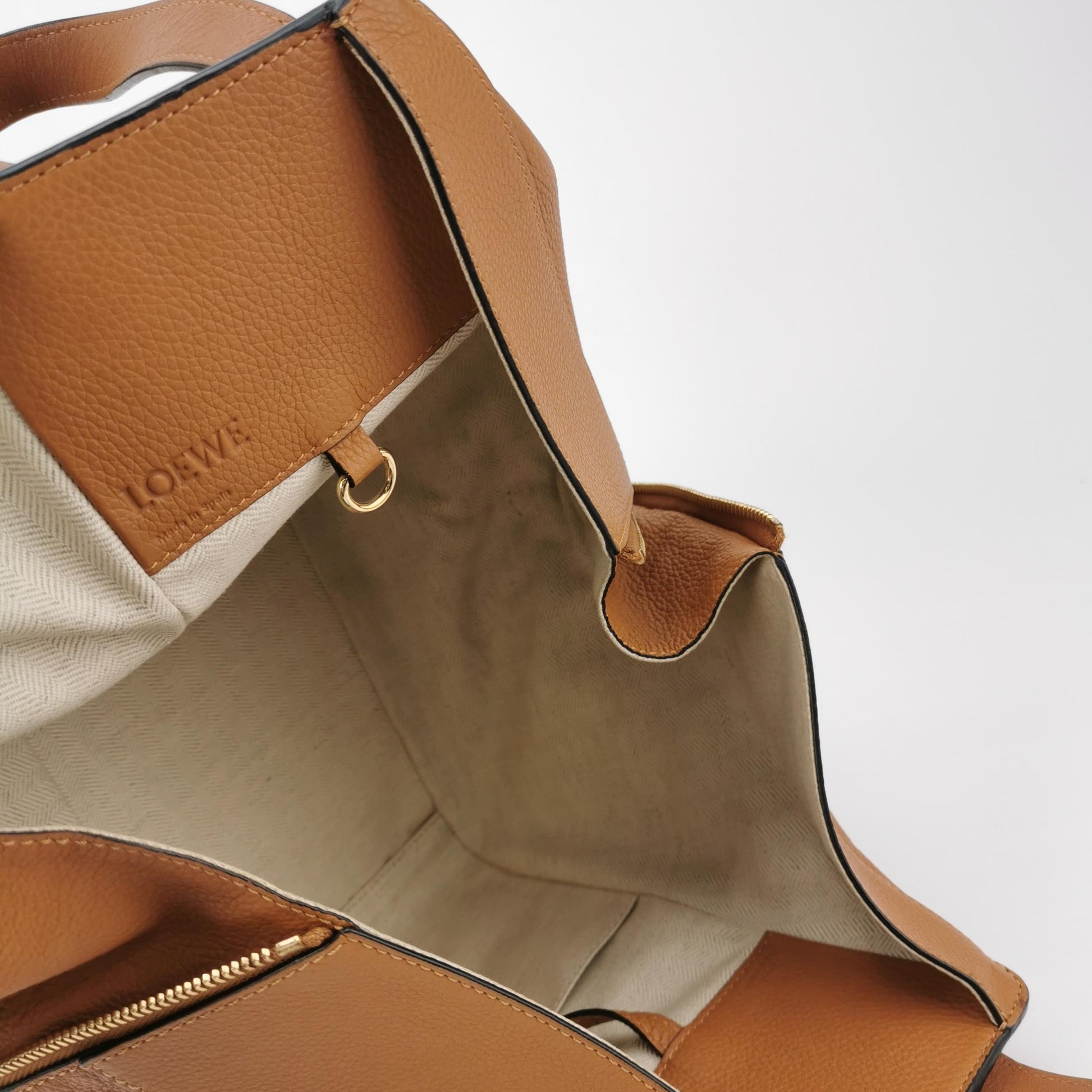 Loewe Hammock Small Grained