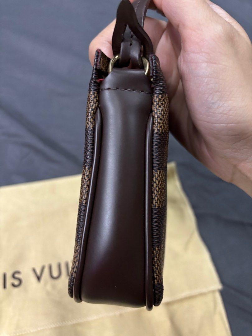 Louis Vuitton Navona Pochette Damier Ebene