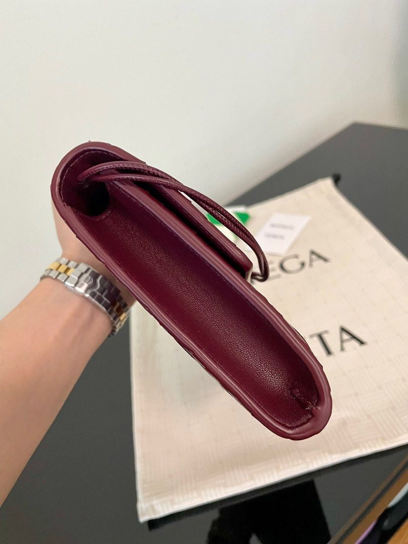 Bottega Veneta Andiamo Clutch