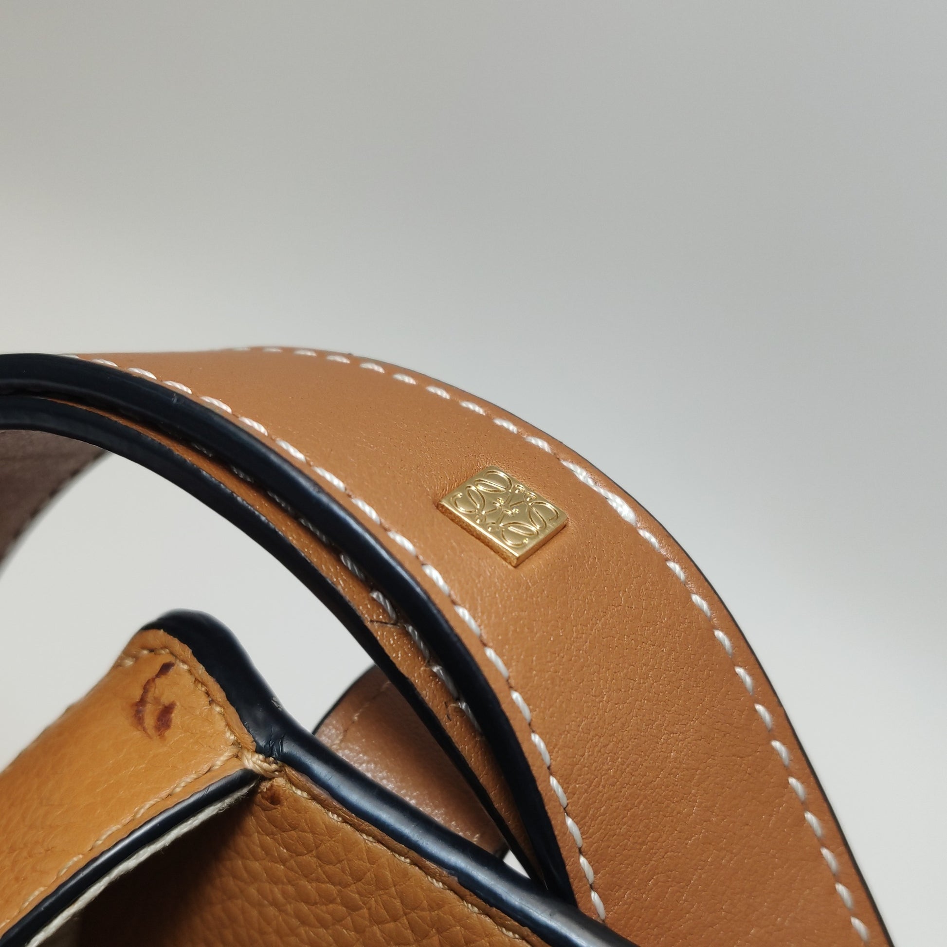 Loewe Hammock Small Grained