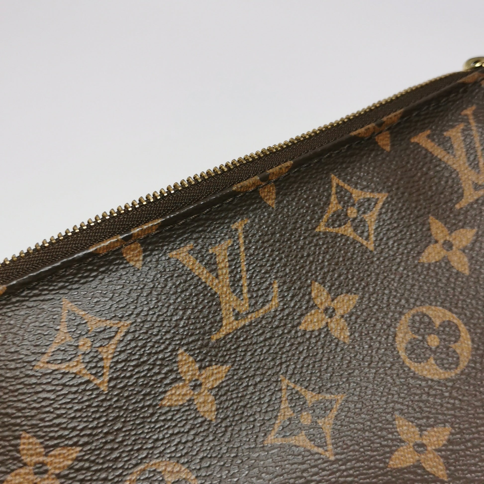 Louis Vuitton Pochette NM Monogram