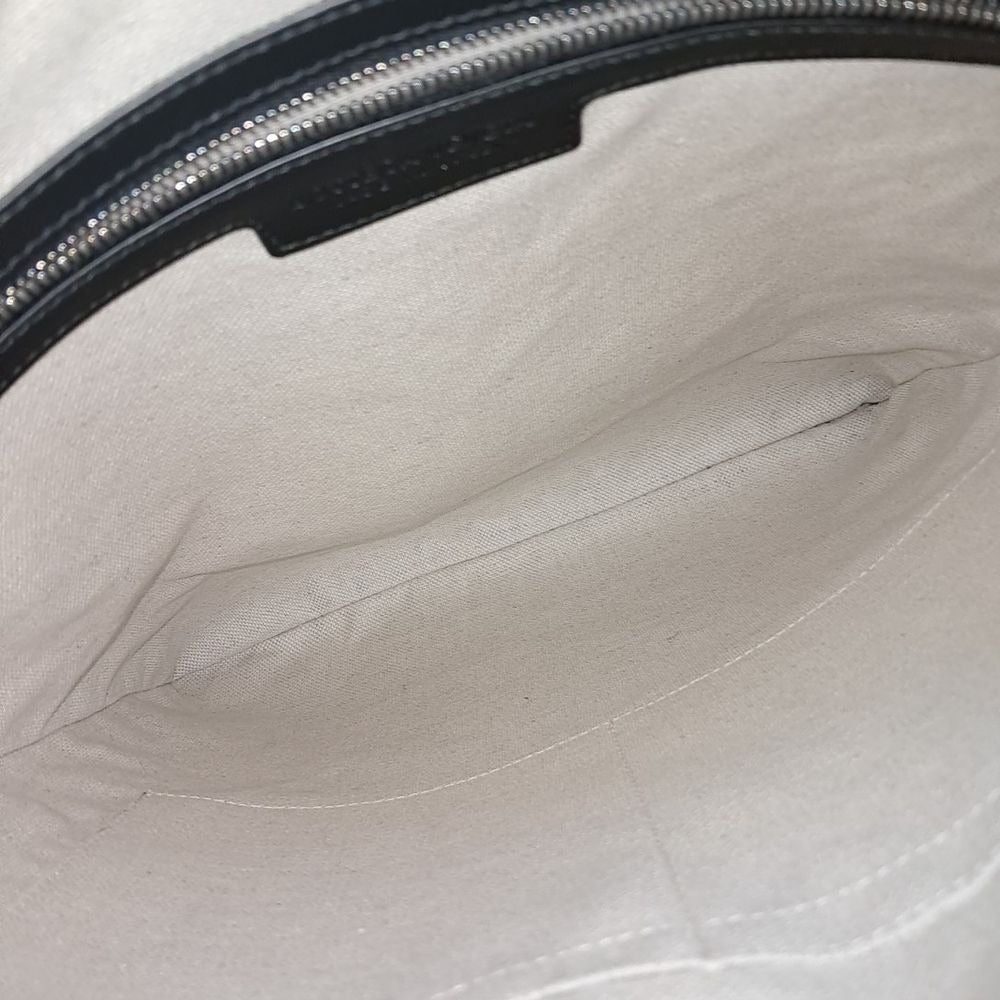 Bottega Veneta Andiamo Flat Messenger