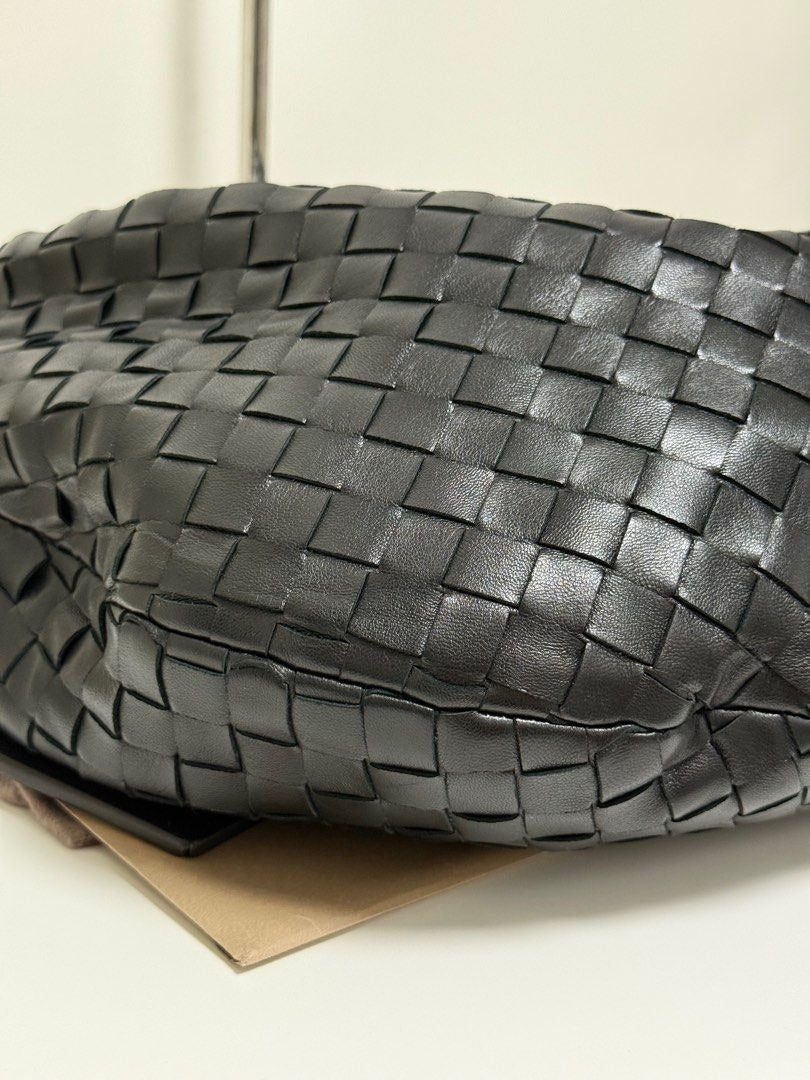 Bottega Veneta	Jodie Small