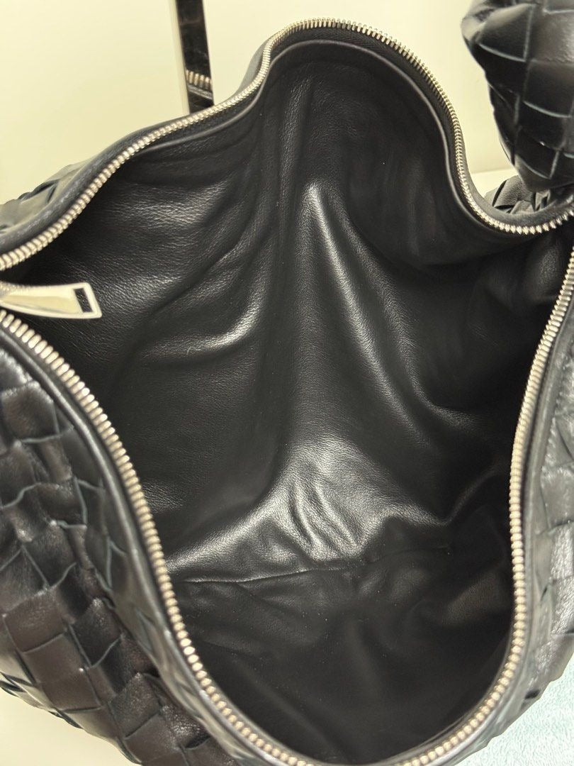 Bottega Veneta	Jodie Small