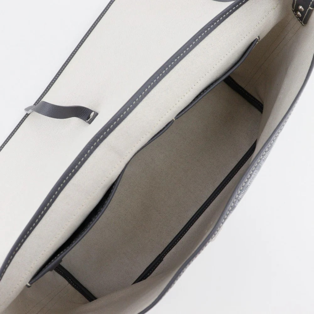 Goyard Capetien Messenger