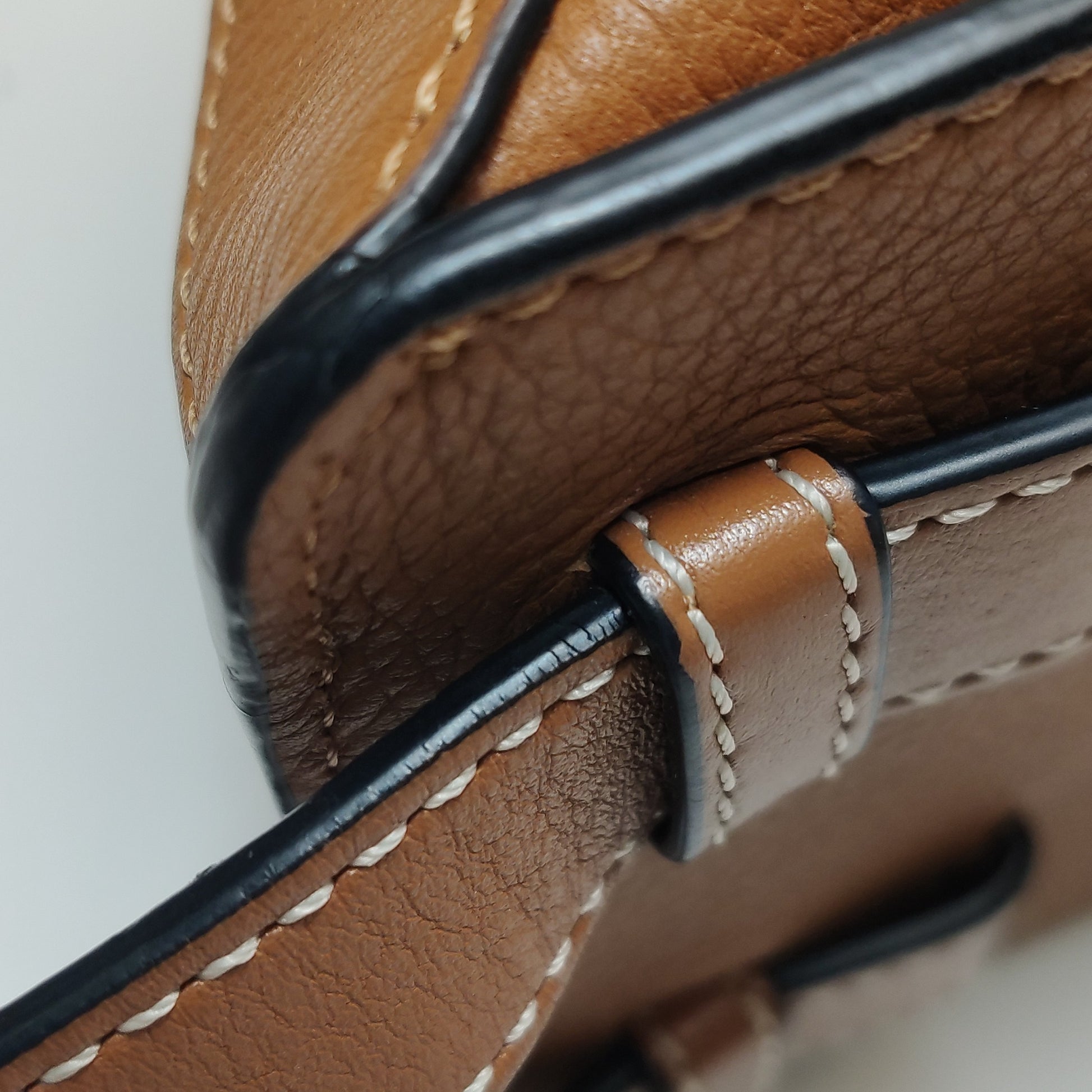 Loewe Hammock Small Grained
