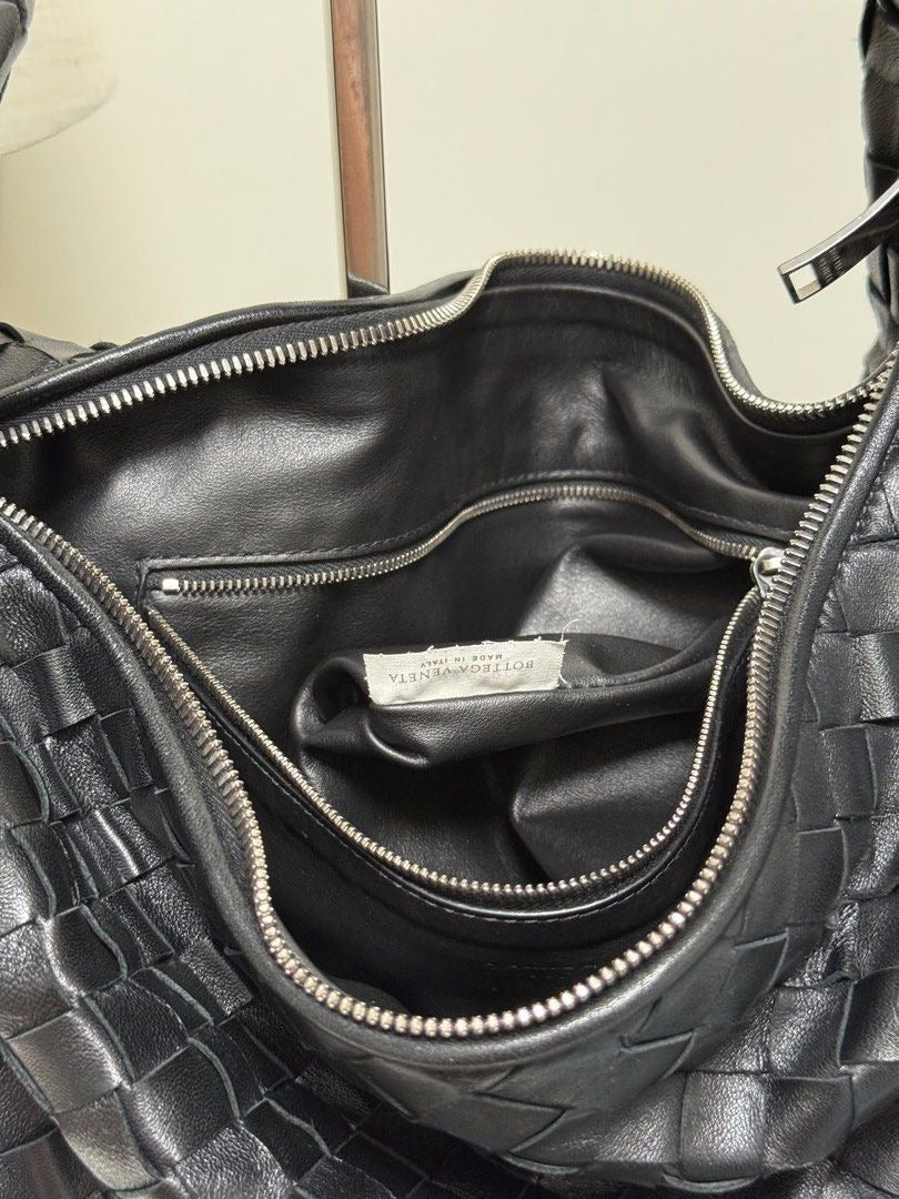 Bottega Veneta	Jodie Small