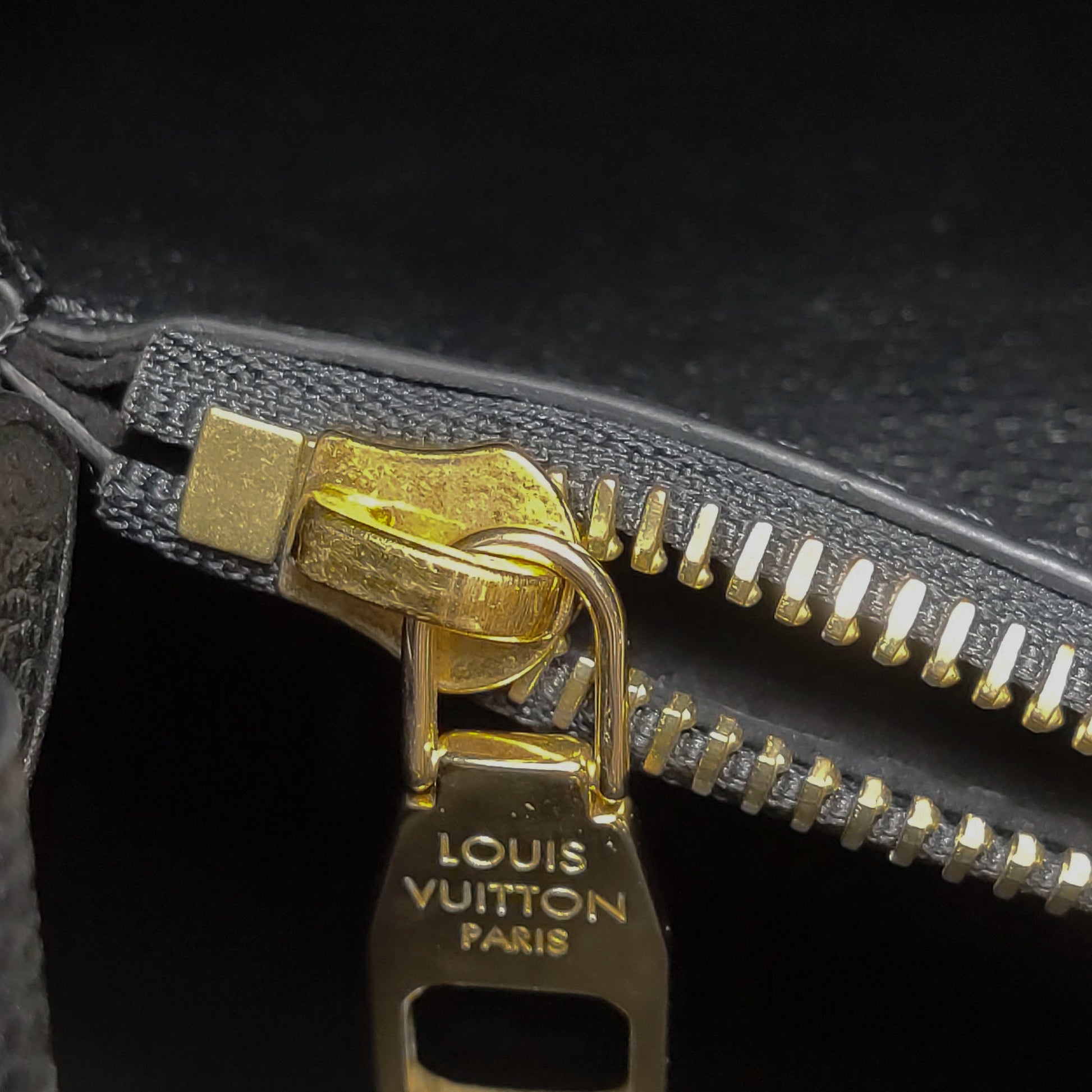 Louis Vuitton Neo Noe MM Empreinte