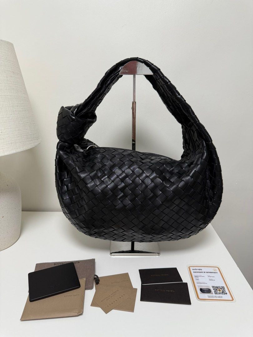 Bottega Veneta	Jodie Small