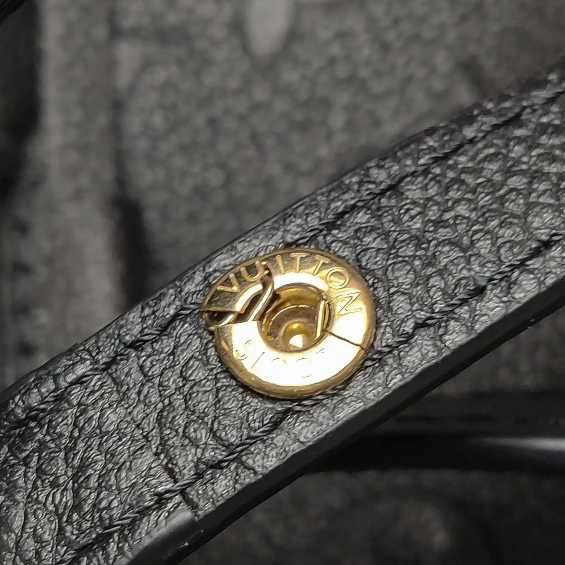 Louis Vuitton Neo Noe MM Empreinte