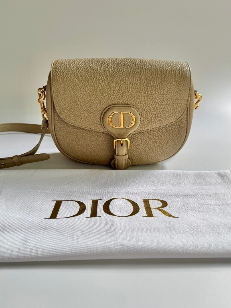Dior	Bobby Medium Grained