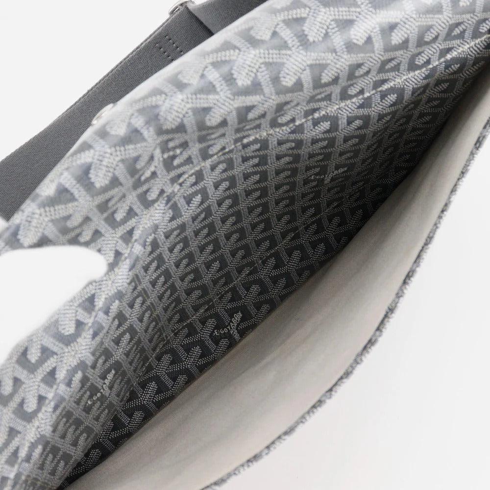 Goyard Capetien Messenger