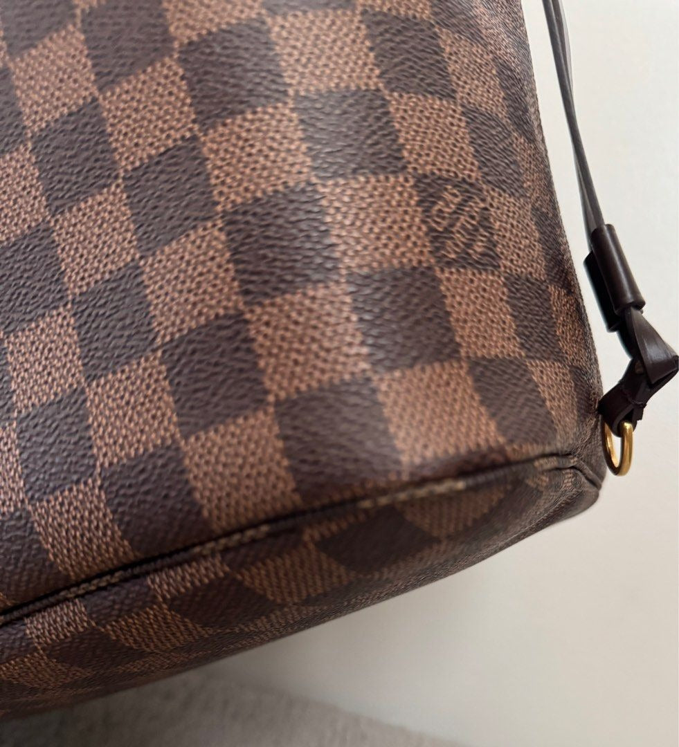 Louis Vuitton	Neverfull MM Damier Ebene