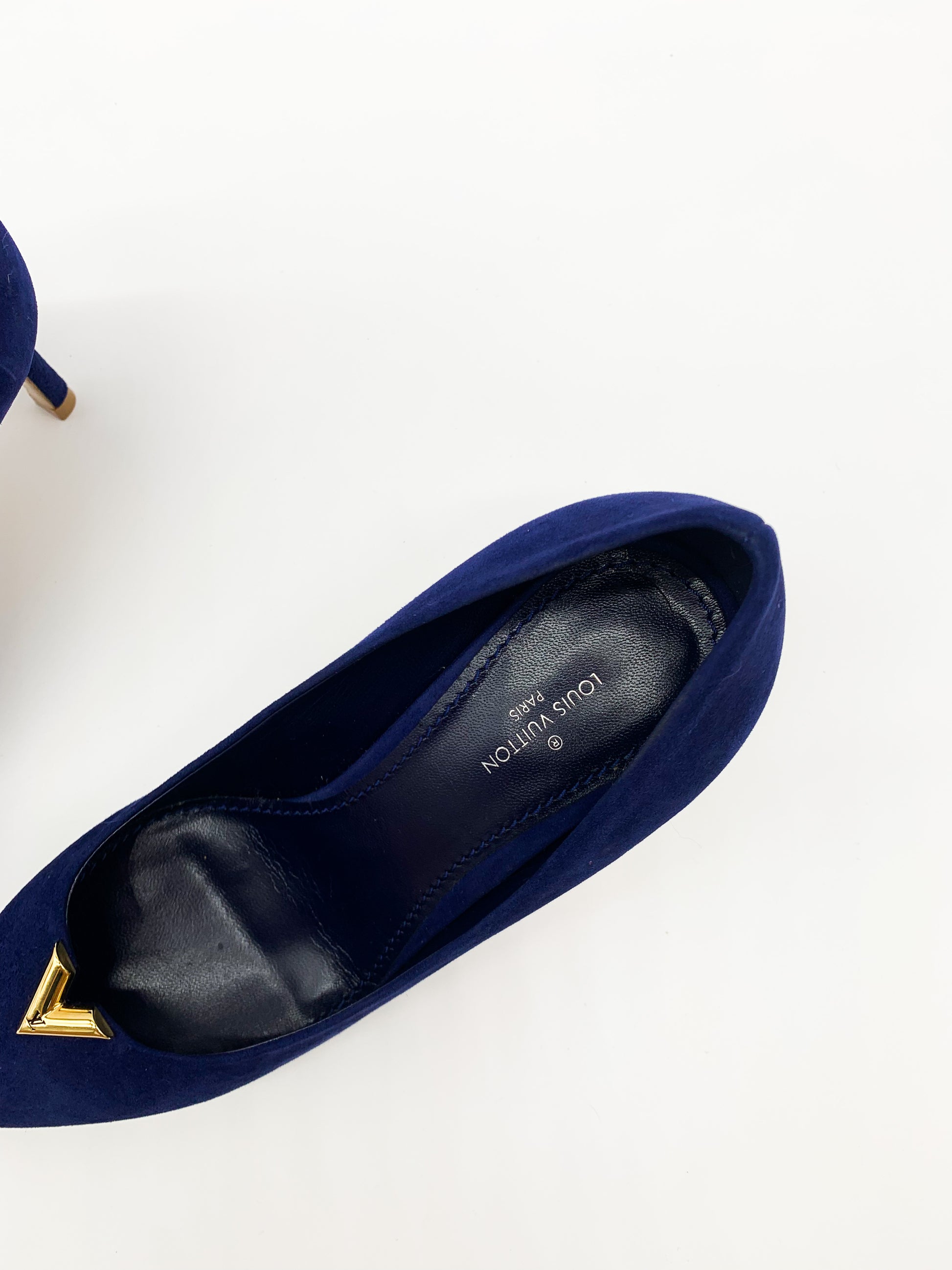 Louis Vuitton Heartbreaker Suede Pumps 35
