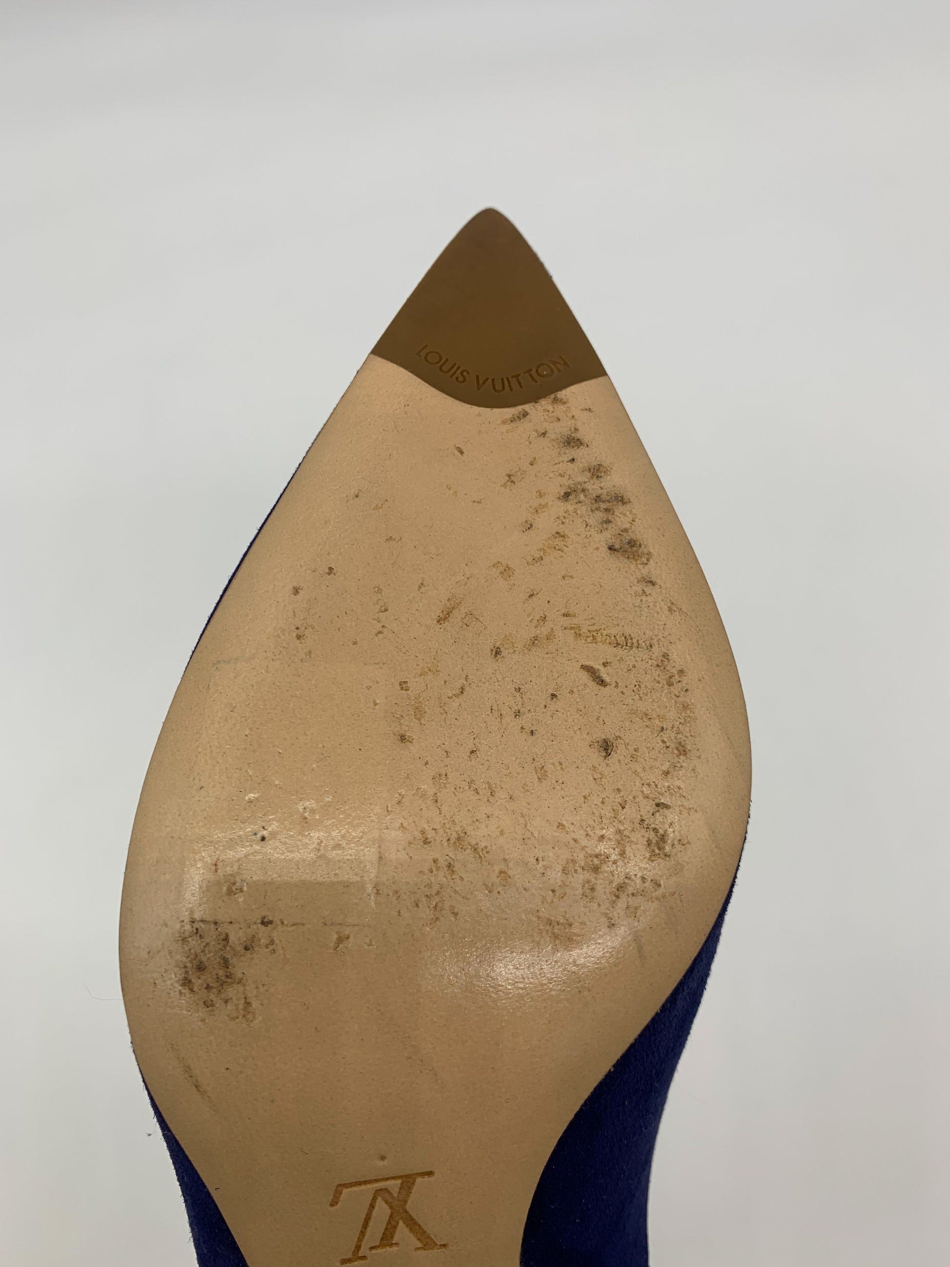 Louis Vuitton Heartbreaker Suede Pumps 35