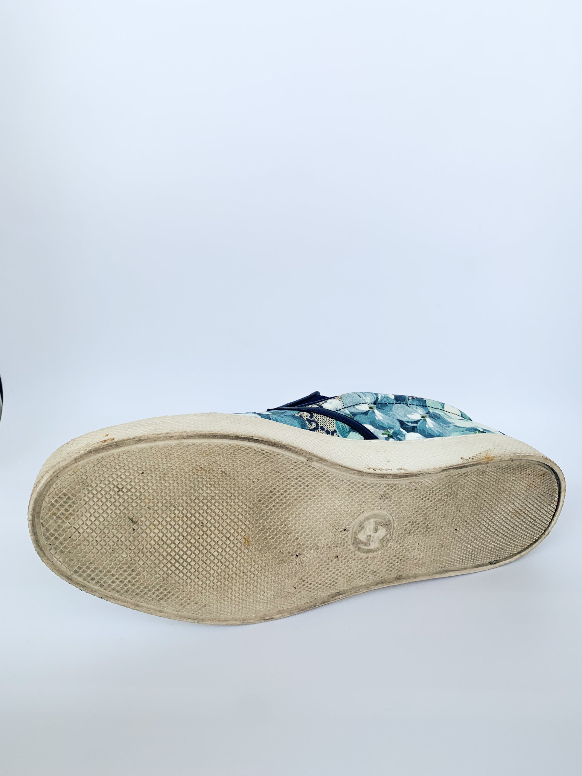 Gucci Supreme Slip Ons 39