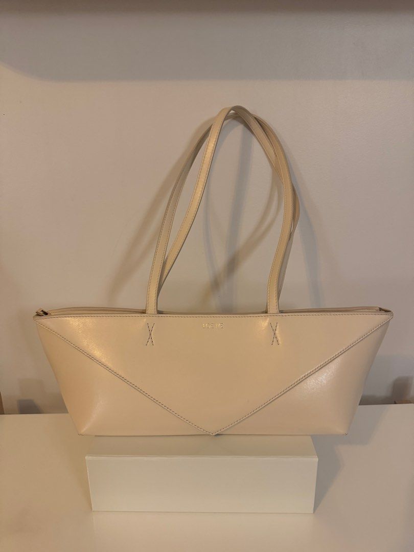 Loewe Puzzle Cropped East West