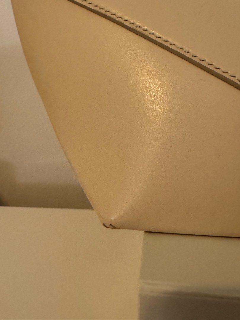 Loewe Puzzle Cropped East West