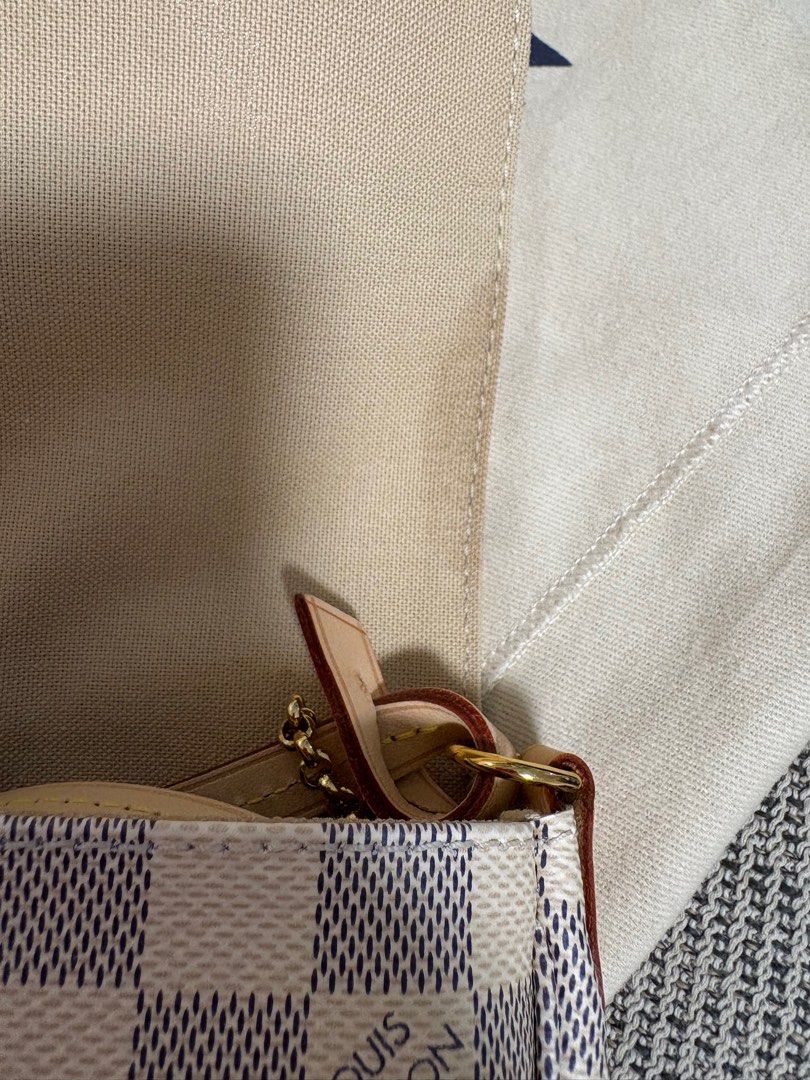 Louis Vuitton	Favorite MM Damier Azur