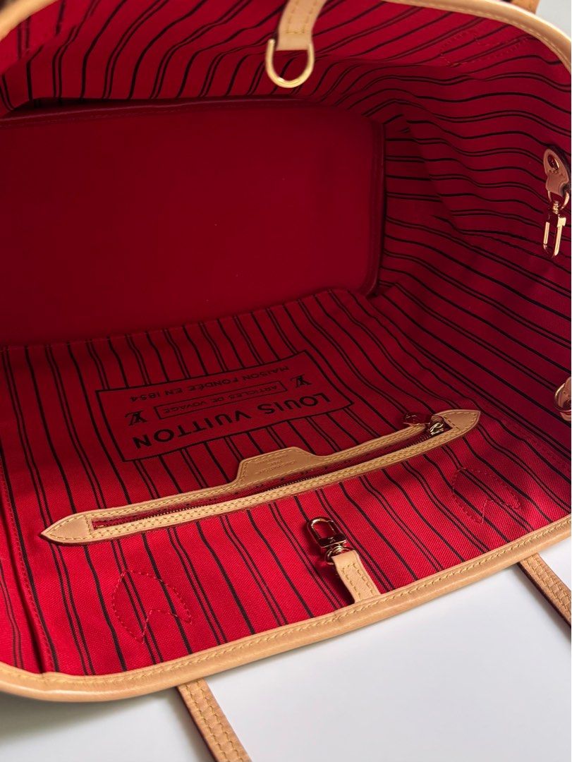 Louis Vuitton	Neverfull MM Bandouliere Inside Out