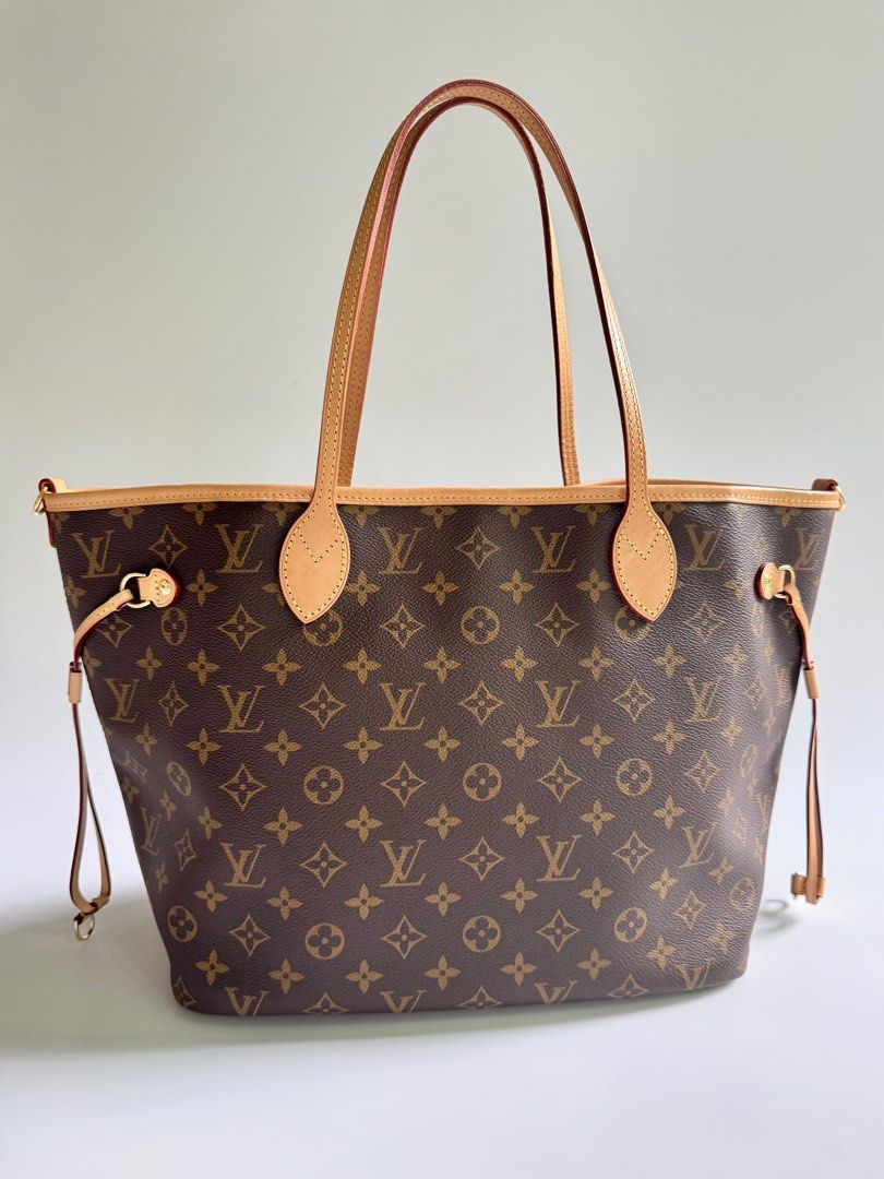 Louis Vuitton	Neverfull MM Bandouliere Inside Out